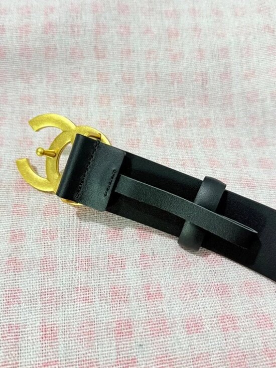 Chanel Black Leather Belt Gold Textured Interlocking CC Buckle Designer Waist Be main image 4